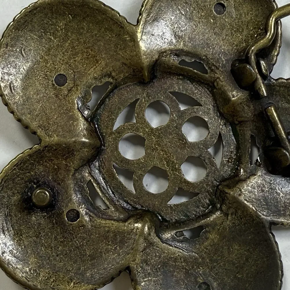 Stud See-Through Flower Rhinestone Bling Accented Women's Belt Buckle Rockabilly